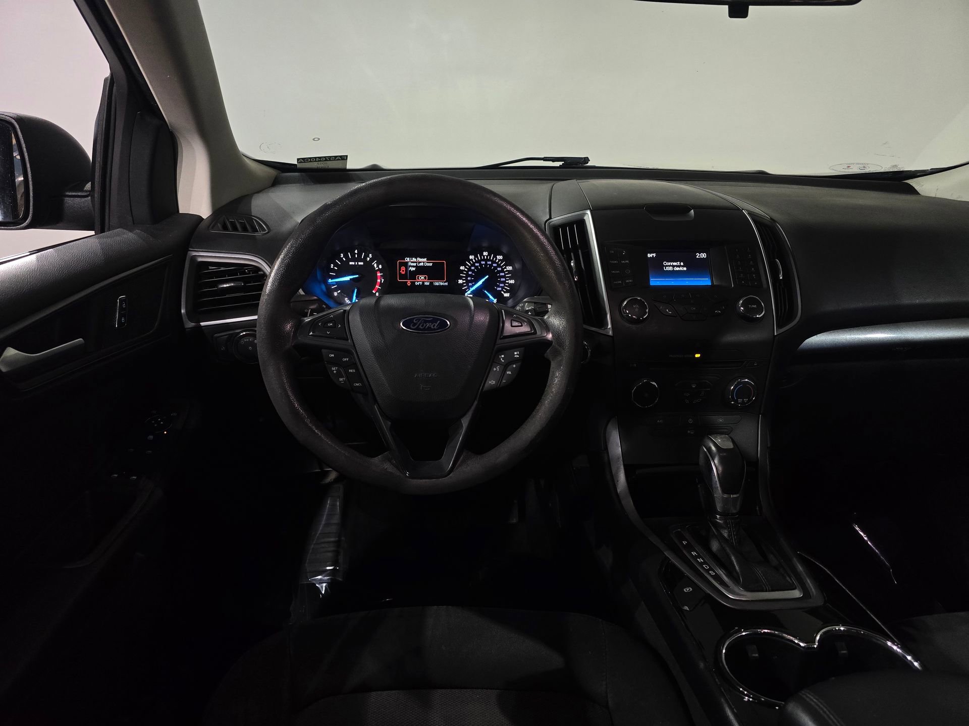 Used 2017 Ford Edge SE image 18