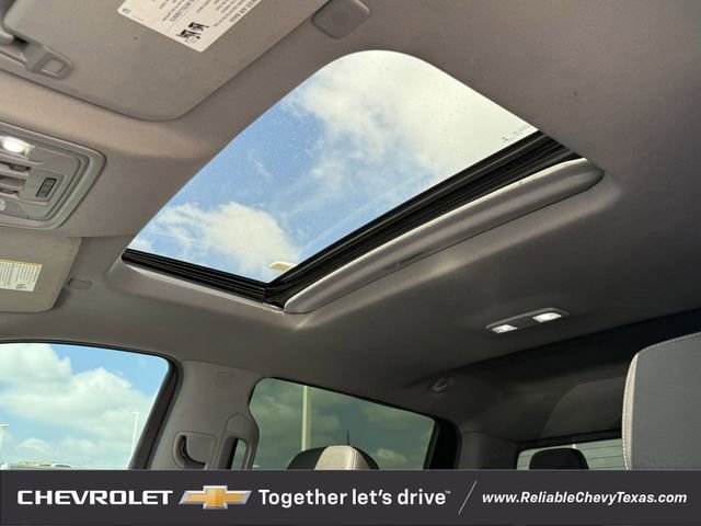 Used 2020 Chevrolet Silverado 1500 LTZ AWD/4WD image 35
