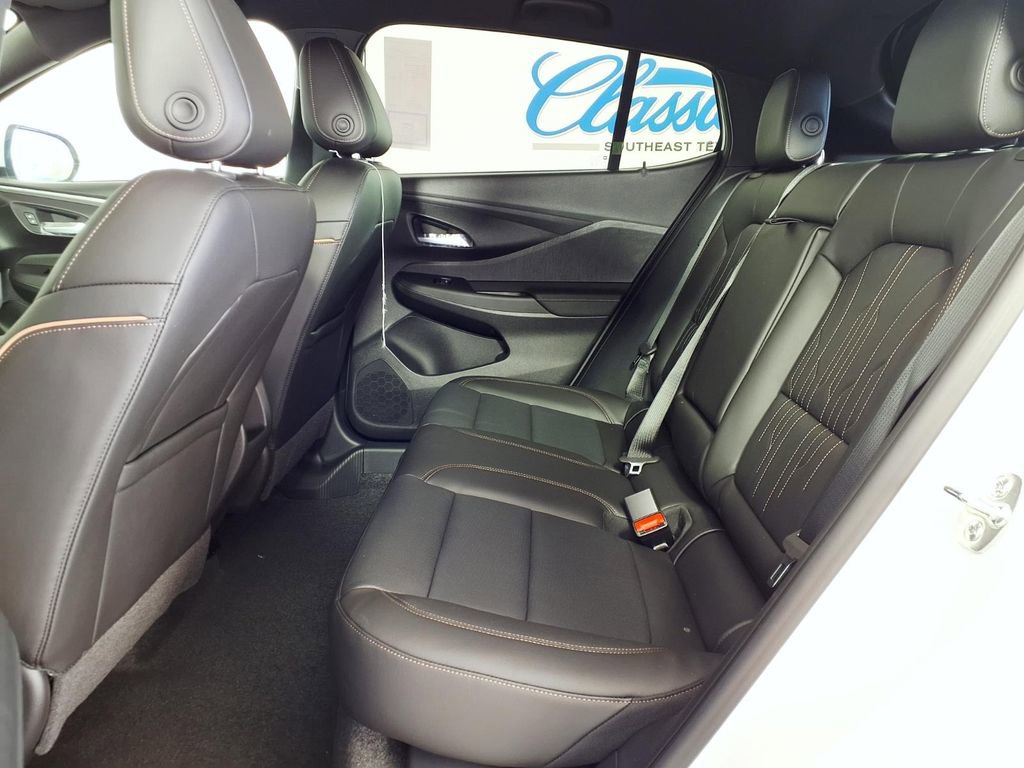 New 2026 Buick Envista Avenir image 8