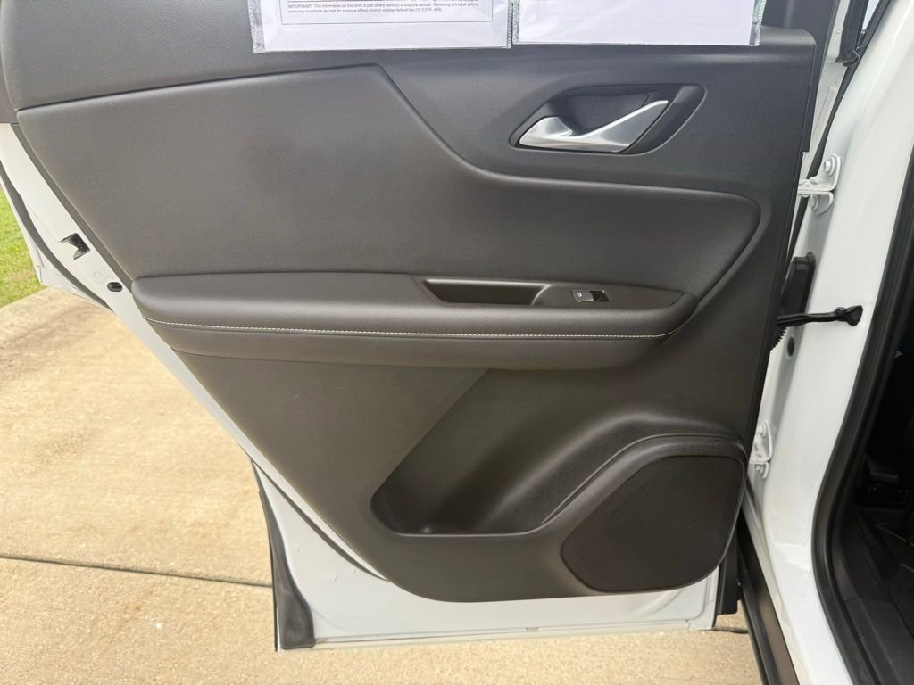 Used 2023 Chevrolet Blazer LT w/ Driver Confidence Package image 12