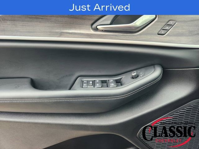 Used 2025 Jeep Grand Cherokee Limited image 33