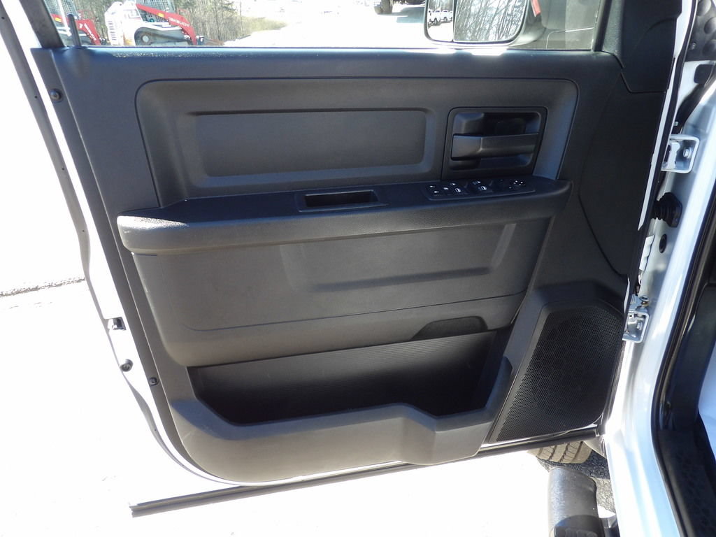 Used 2020 RAM 5500 Tradesman RWD image 14