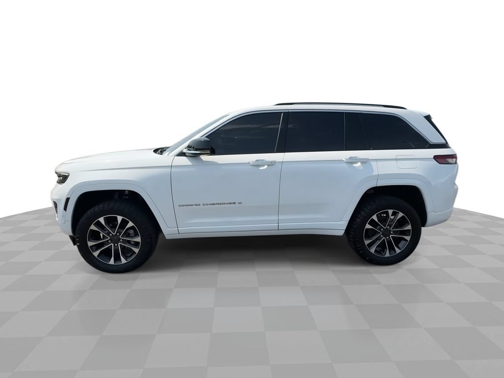 Used 2023 Jeep Grand Cherokee Overland w/ Luxury Tech Group IV RWD image 5