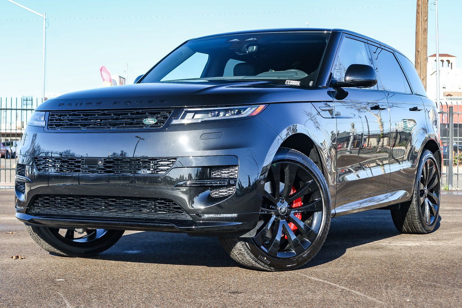 New 2025 Land Rover Range Rover Sport Dynamic SE