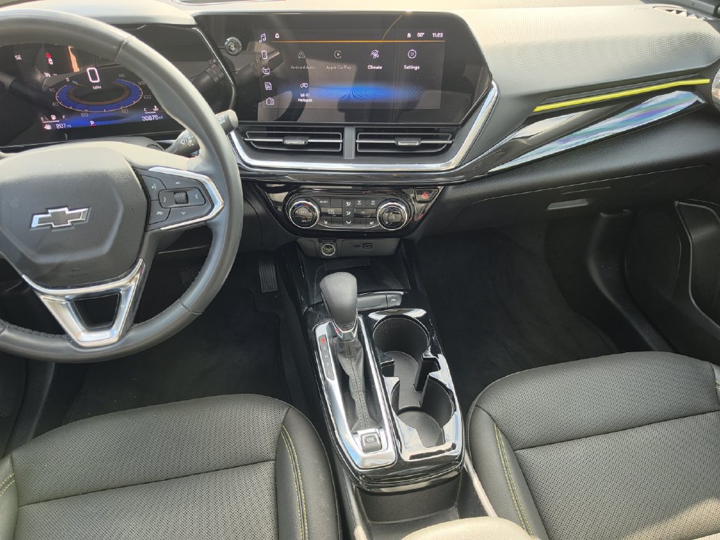 Used 2025 Chevrolet Trax ACTIV w/ Sunroof Package FWD image 16