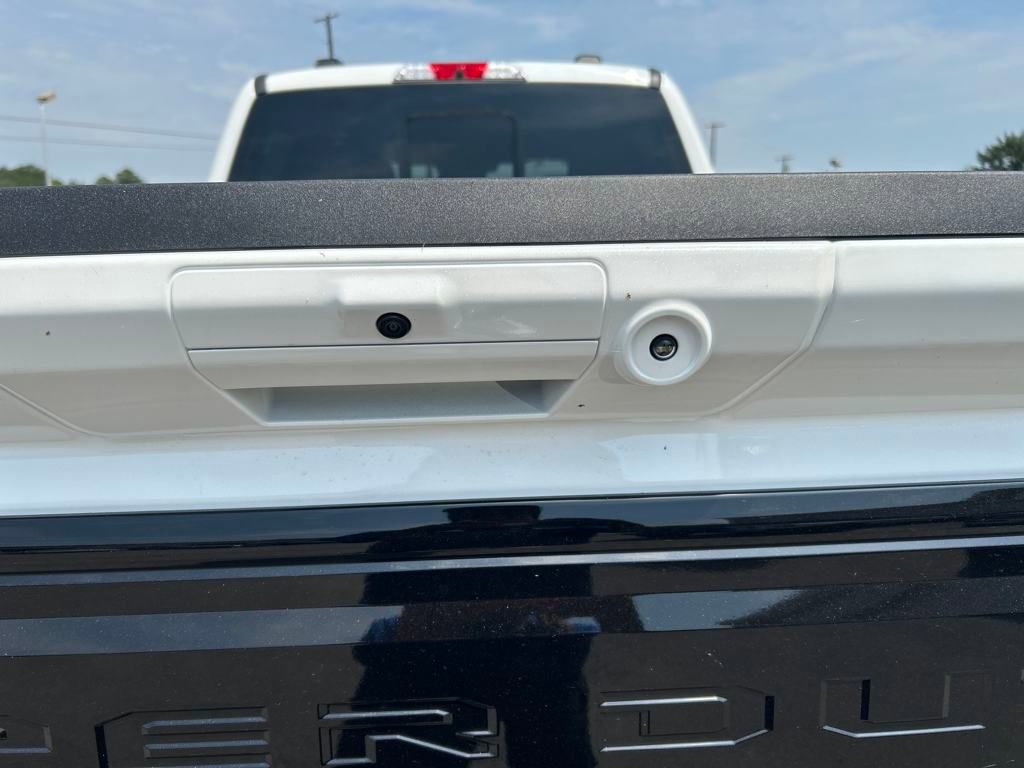 New 2025 Ford F250 Platinum w/ FX4 Off-Road Package image 10