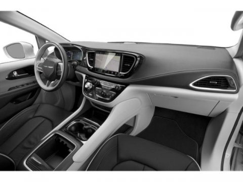 Used 2022 Chrysler Pacifica Touring-L image 18