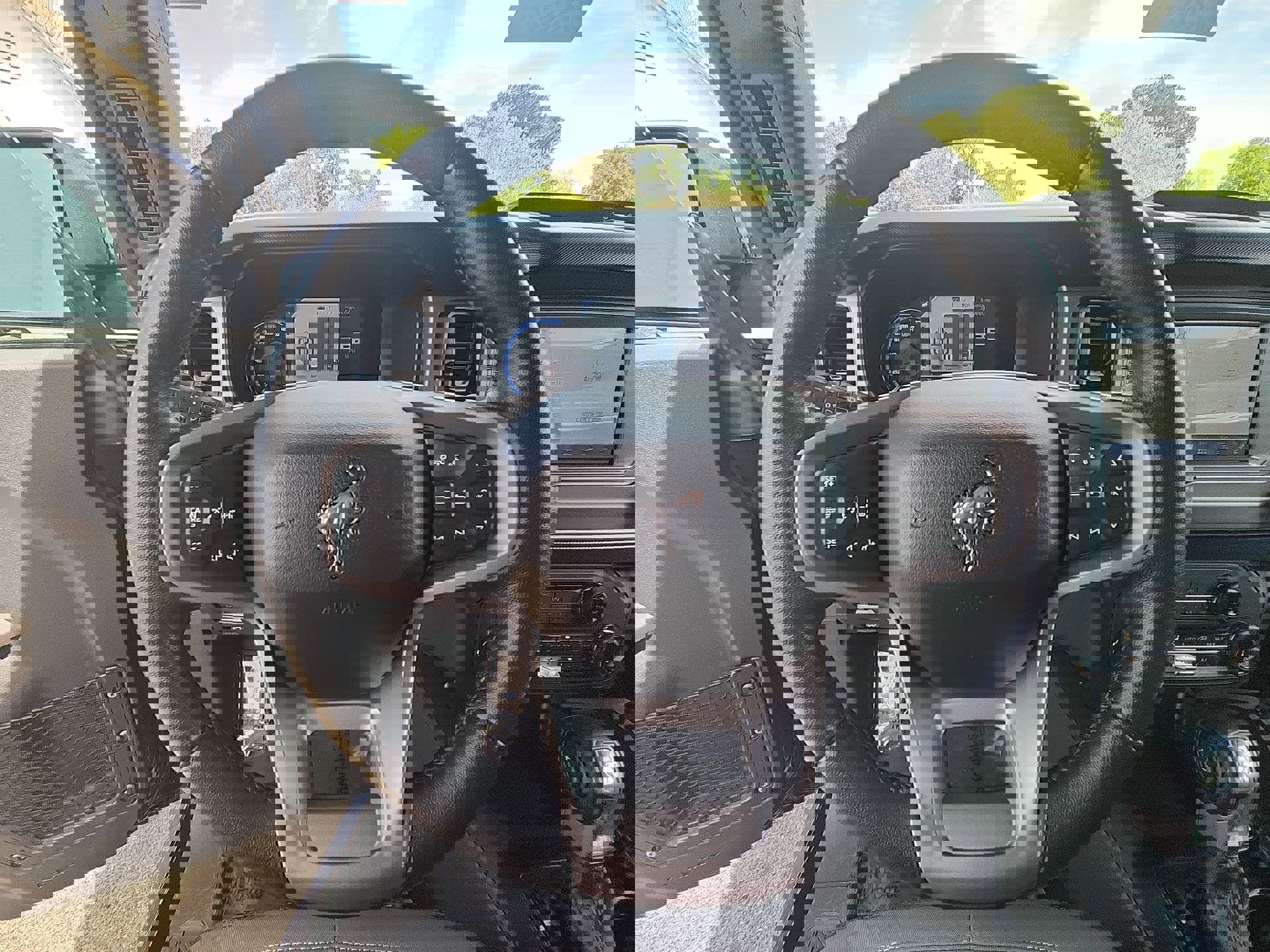 Used 2022 Ford Bronco Outer Banks image 11