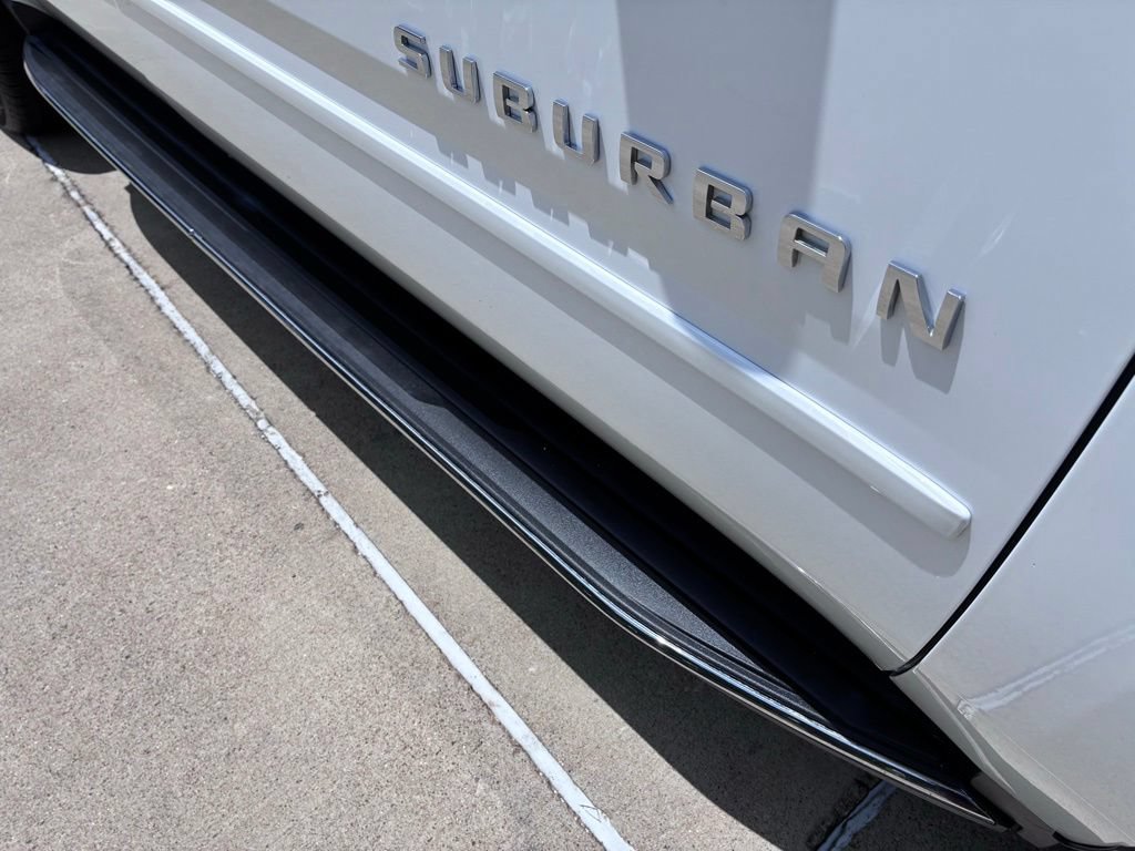 Used 2020 Chevrolet Suburban Premier RWD image 4