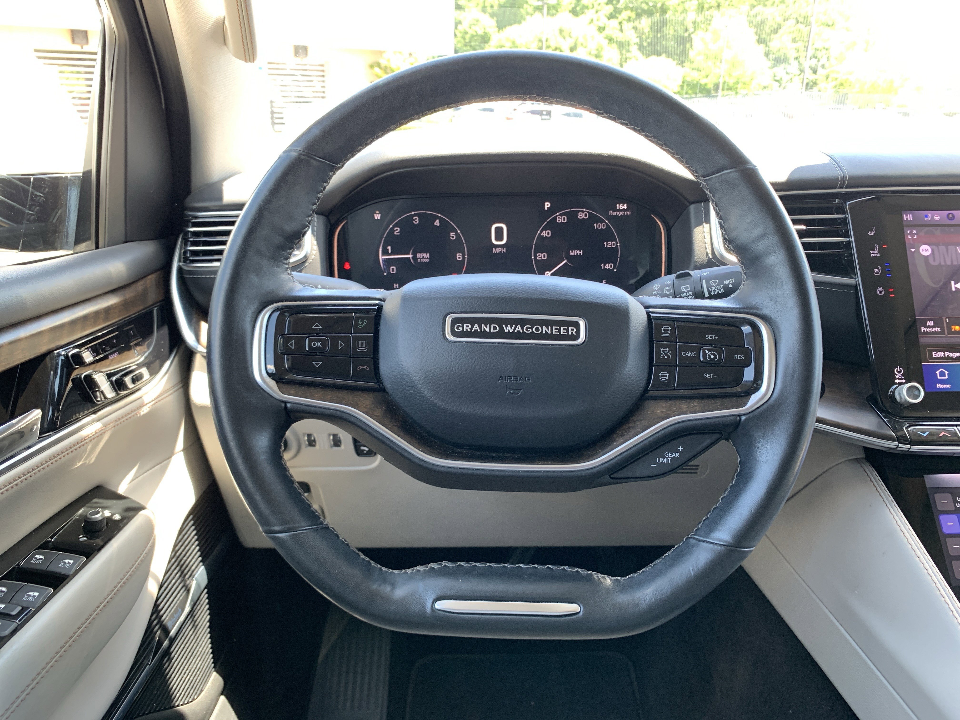 Used 2022 Jeep Grand Wagoneer Series I AWD/4WD image 18