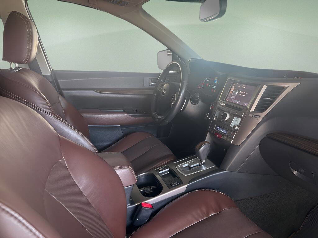 Used 2013 Subaru Outback 3.6R Limited w/ Special Appearance Pkg image 18