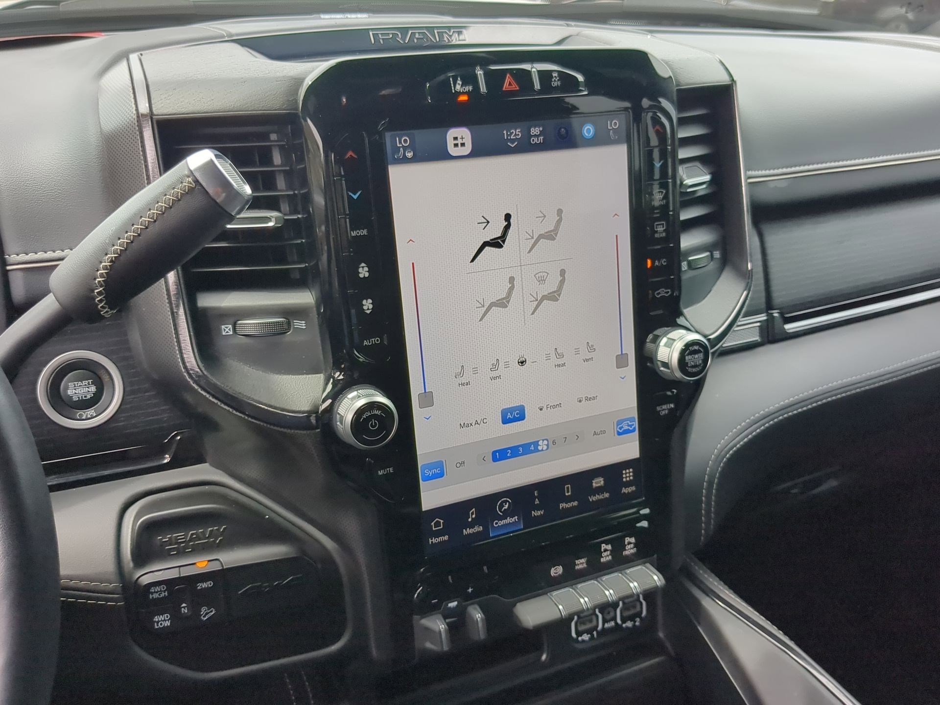 Used 2024 RAM 2500 Limited image 22