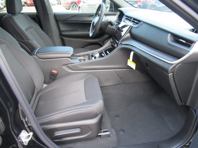 New 2026 Jeep Grand Cherokee Laredo X RWD image 10