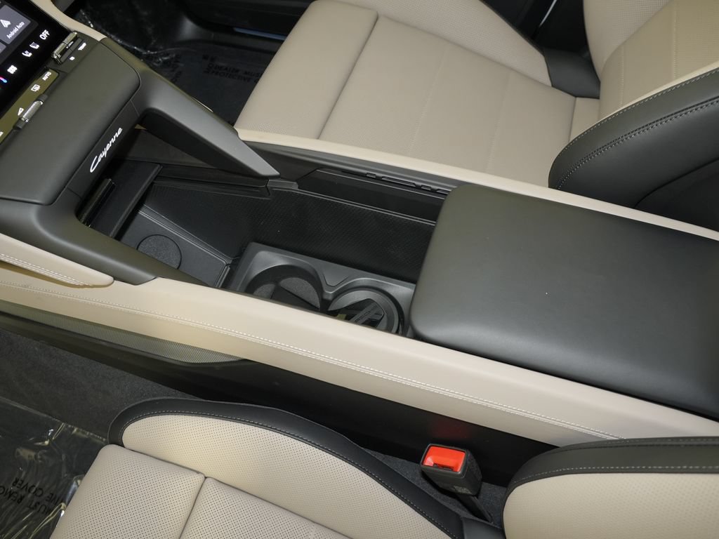 New 2026 Porsche Cayenne Electric AWD/4WD image 36