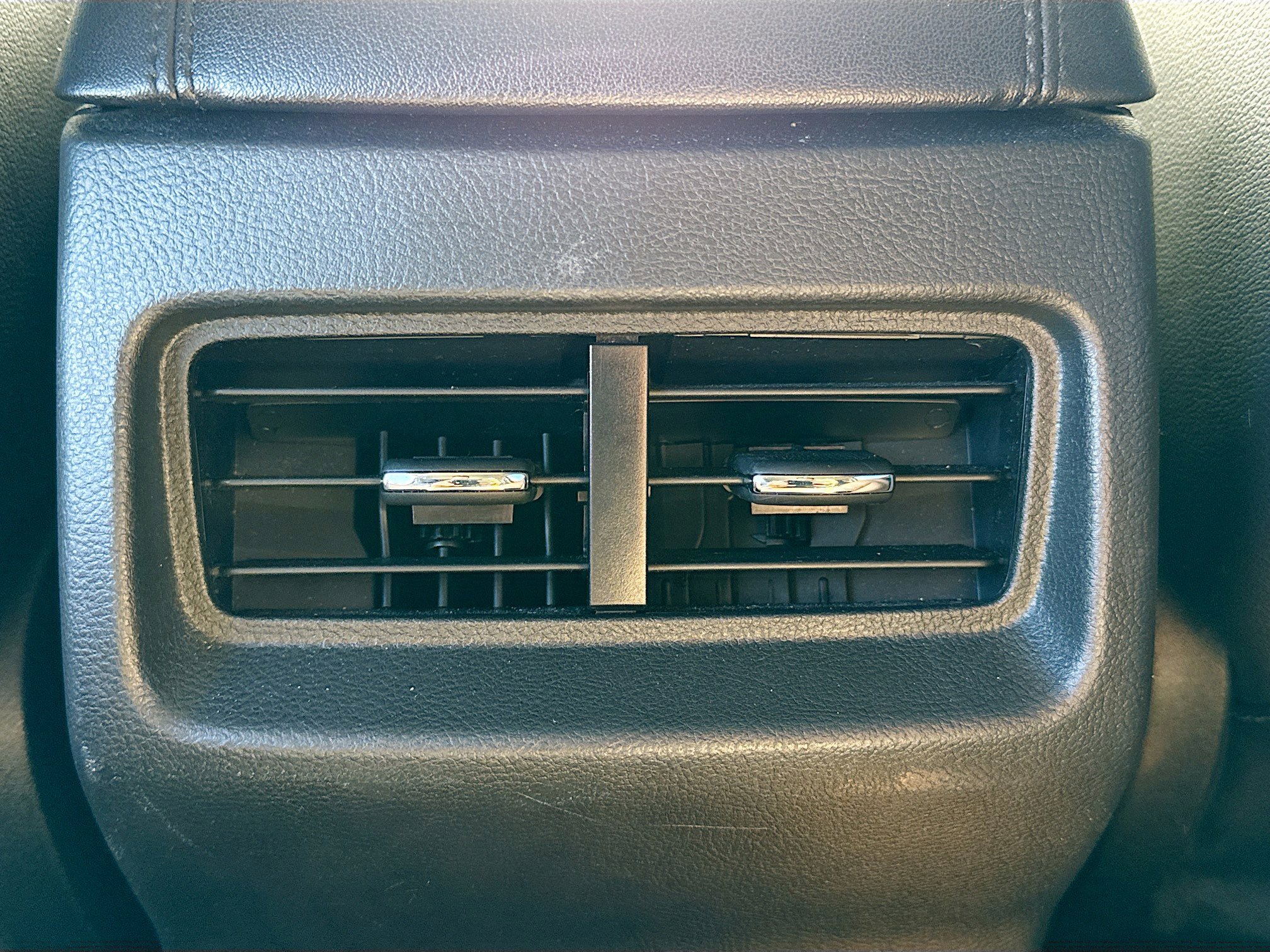 Used 2022 Ford Edge SEL image 20