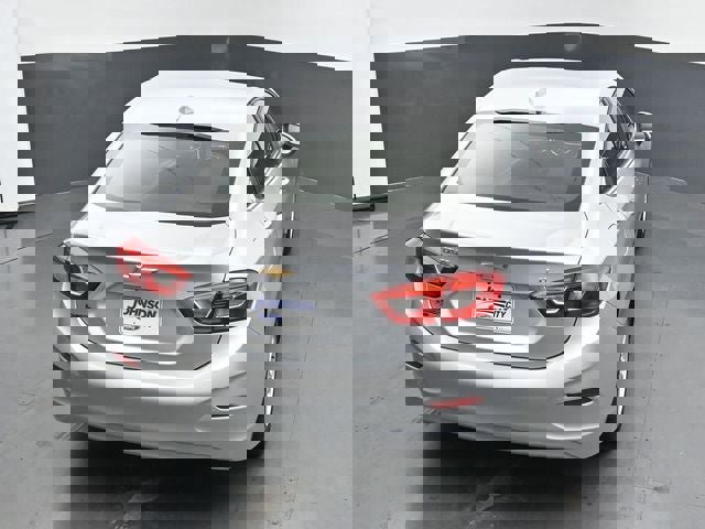 Used 2018 Chevrolet Cruze LT w/ Convenience Package image 24