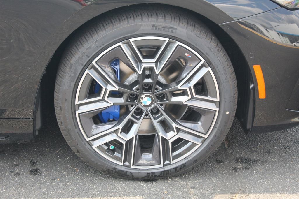 New 2027 BMW 550e xDrive AWD/4WD image 11