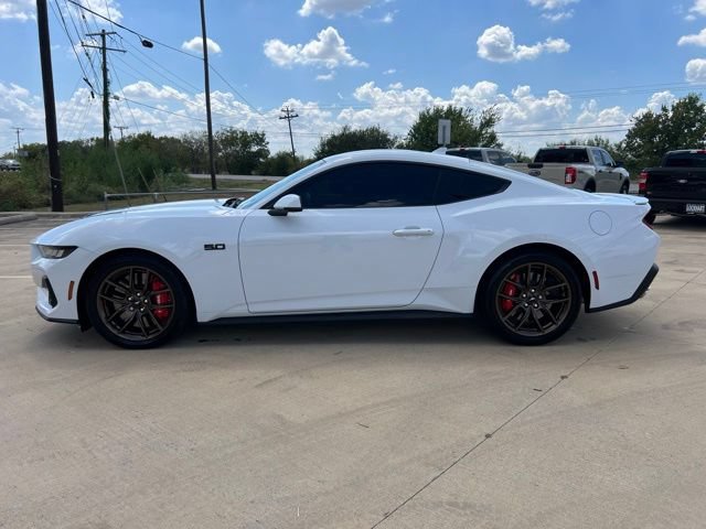 Used 2024 Ford Mustang GT Premium RWD image 4
