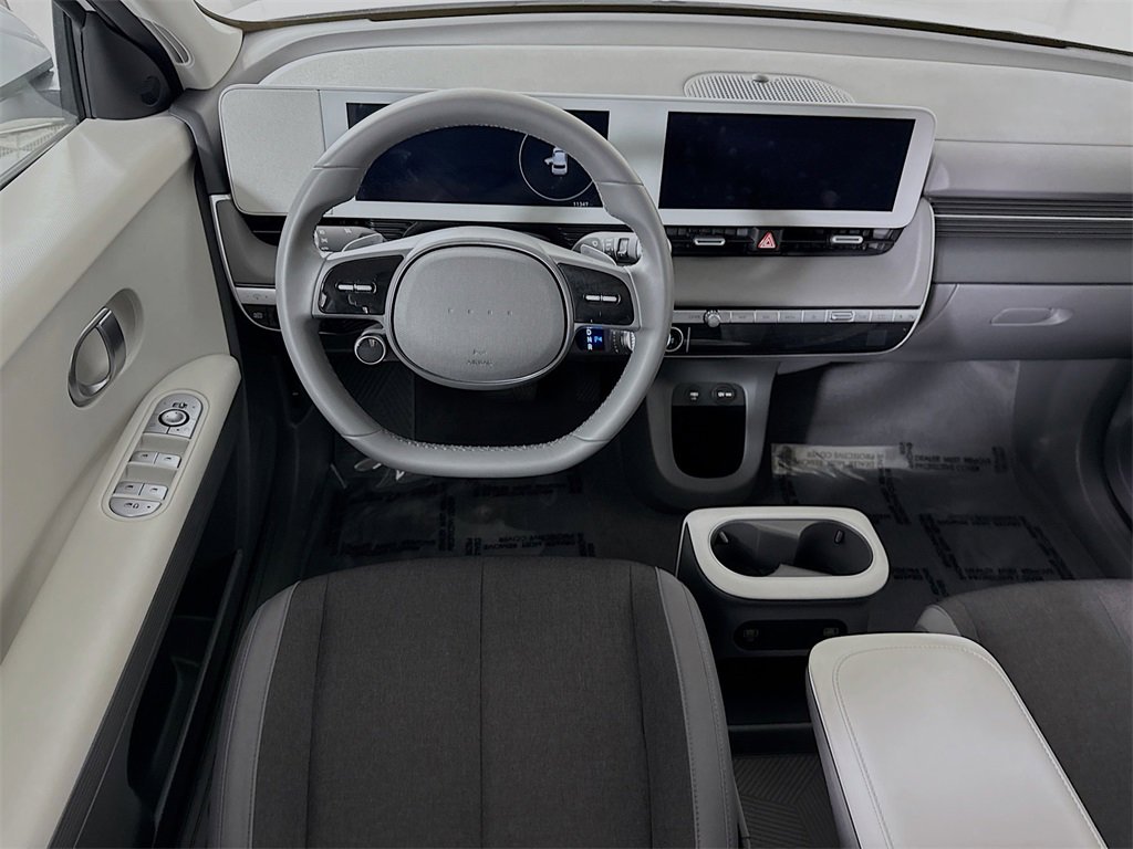 Certified 2024 Hyundai Ioniq 5 SE image 3
