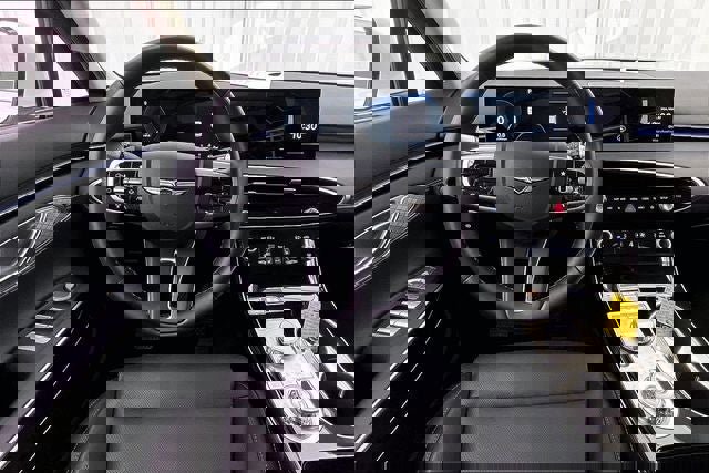 Used 2026 Genesis GV70 2.5T image 5