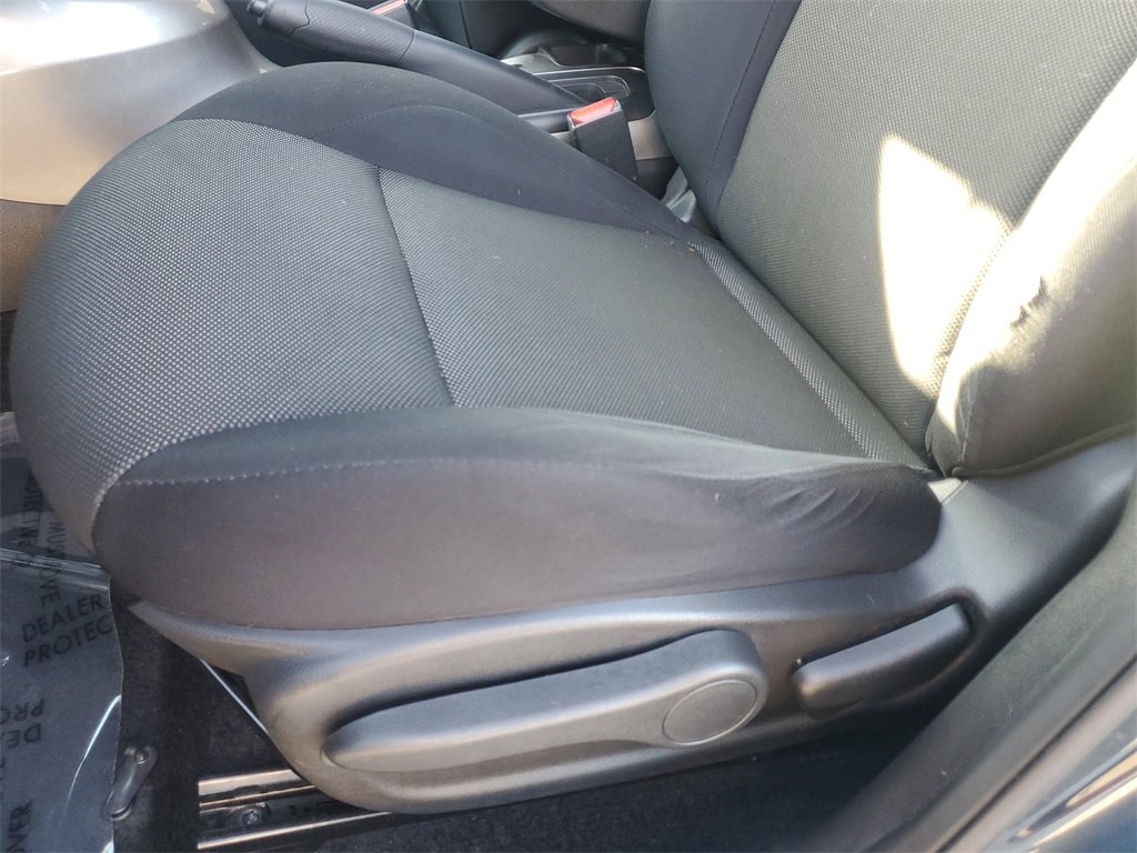 Used 2014 Nissan Juke S image 22