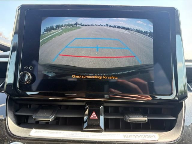 Used 2024 Toyota Corolla LE FWD image 24