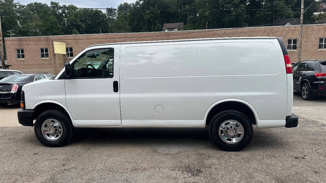 Used 2008 Chevrolet Express 2500 RWD image 4