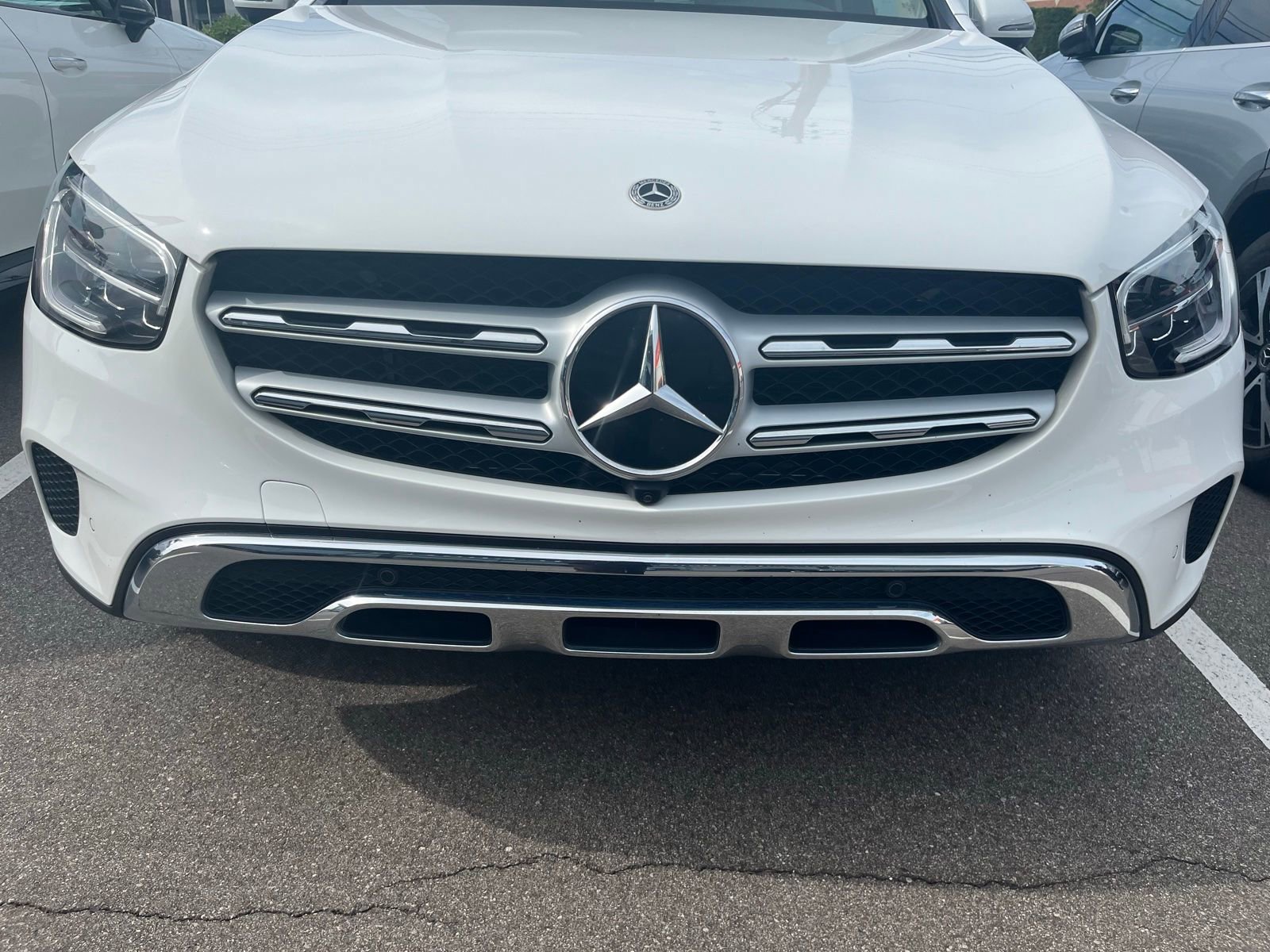 Used 2021 Mercedes-Benz GLC 300 4MATIC image 3