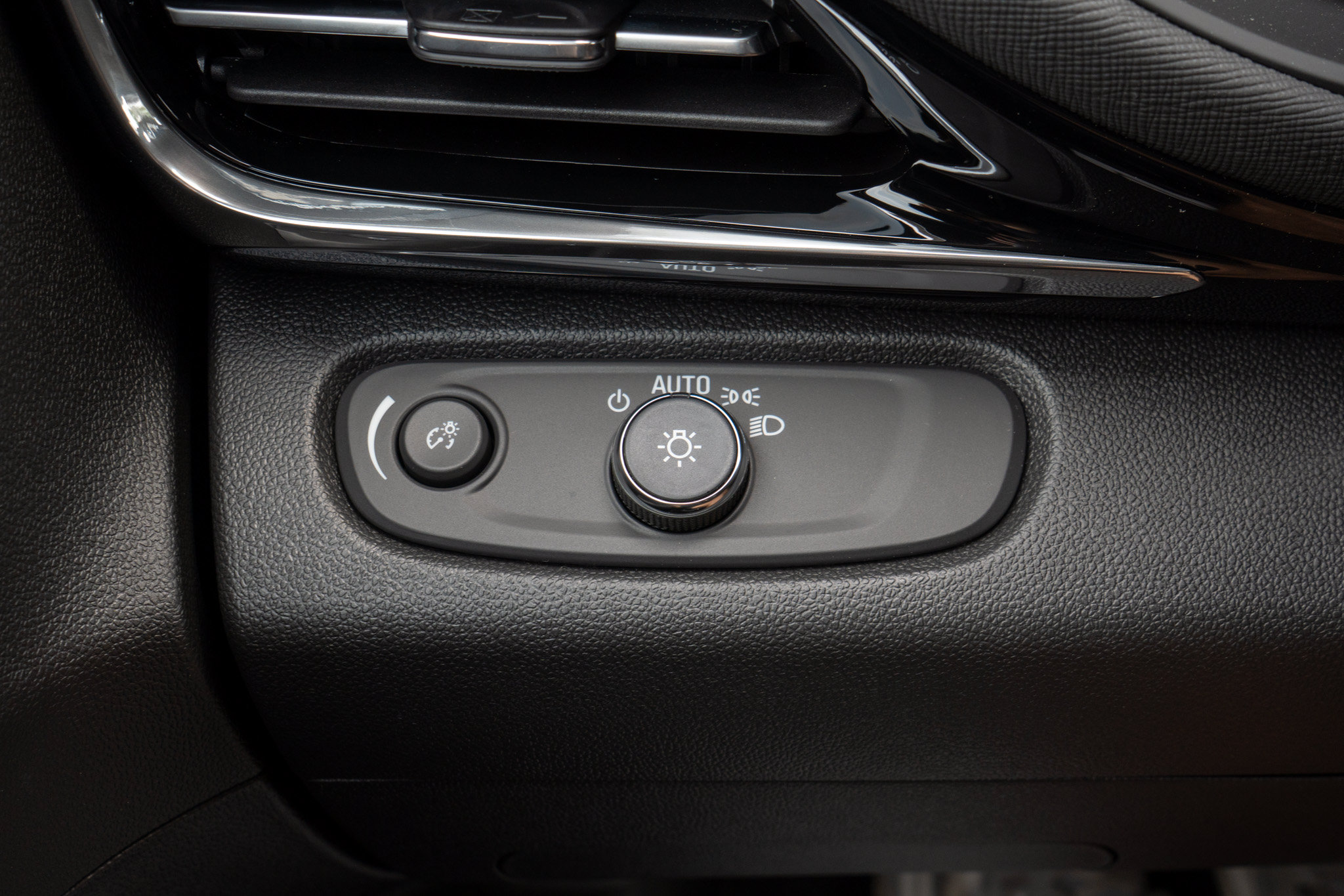 New 2026 Buick Envista Sport Touring w/ Convenience I Package FWD image 27