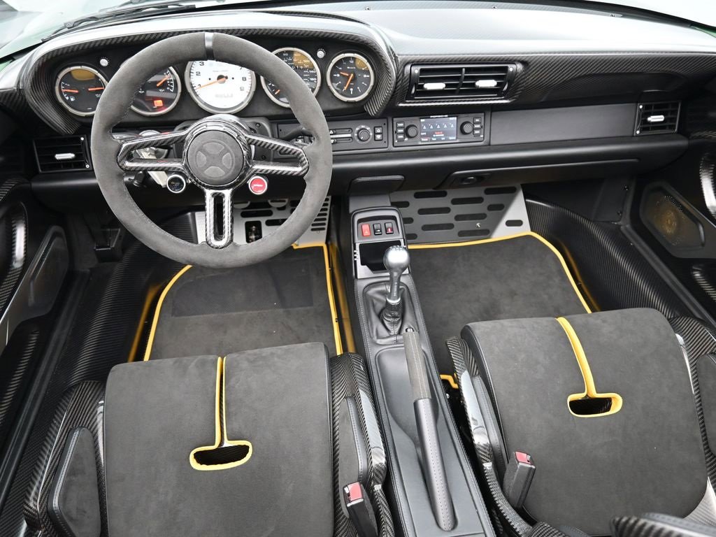 Used 1995 Porsche 911 Carrera image 6