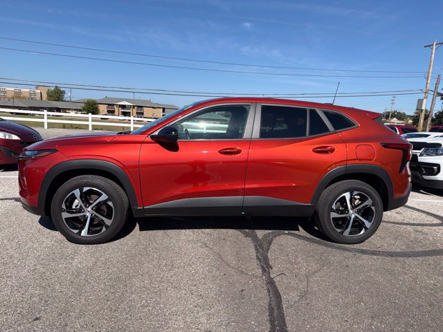 Used 2024 Chevrolet Trax RS FWD image 10
