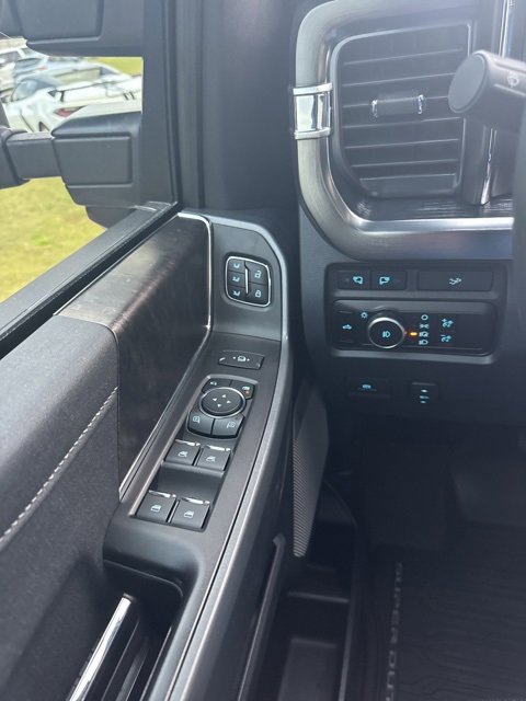 Used 2023 Ford F250 Lariat w/ Lariat Ultimate Package image 19