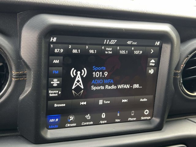 Used 2022 Jeep Gladiator Overland image 26