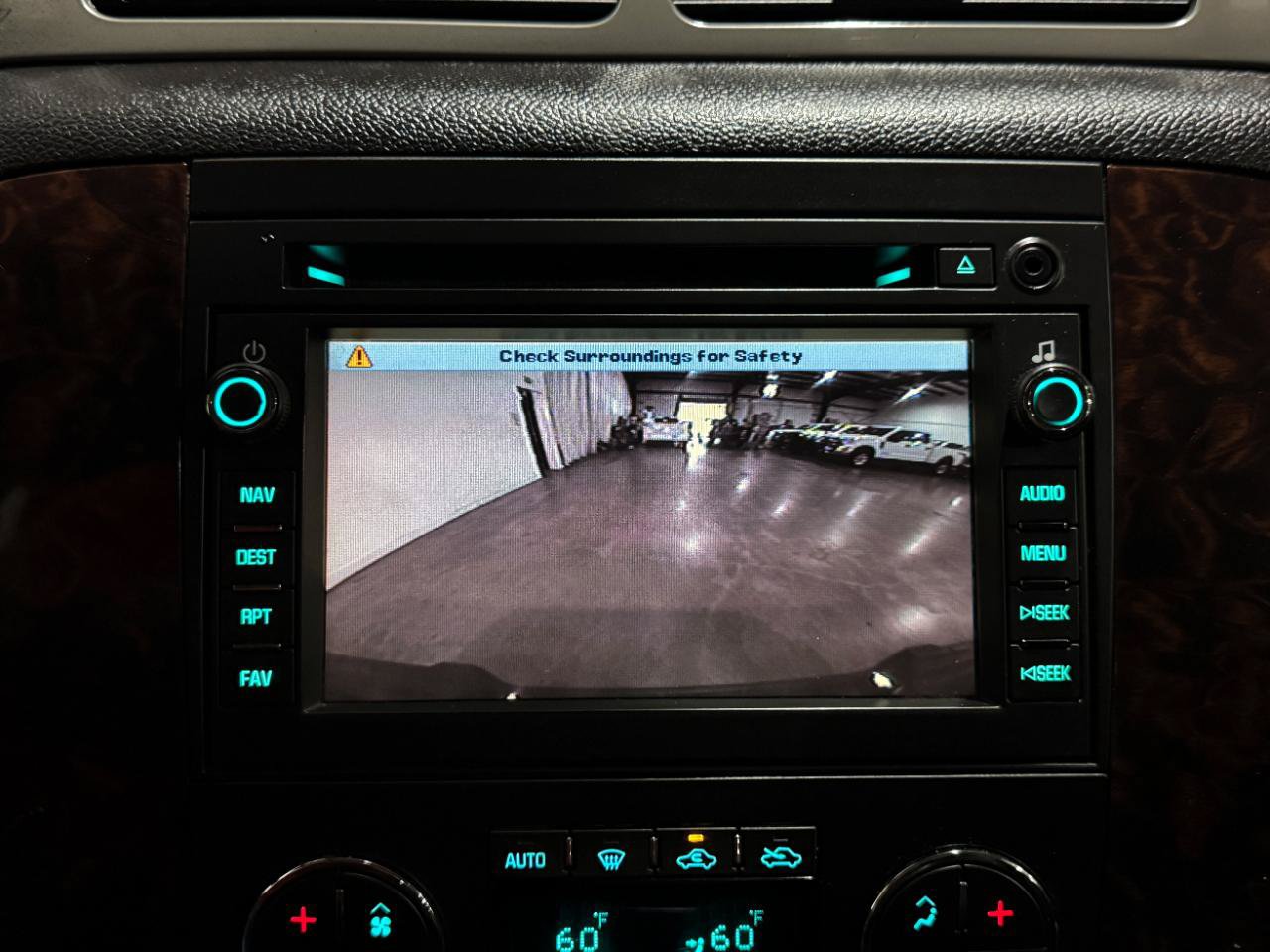 Used 2011 GMC Sierra 3500 Denali AWD/4WD image 33