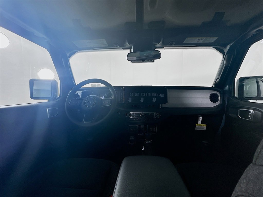 New 2025 Jeep Gladiator Sport image 9