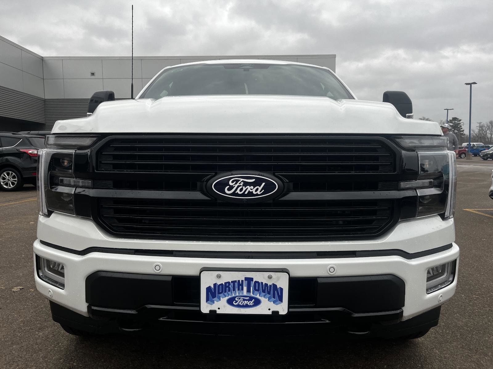 New 2026 Ford F150 Platinum w/ Equipment Group 702A High image 3
