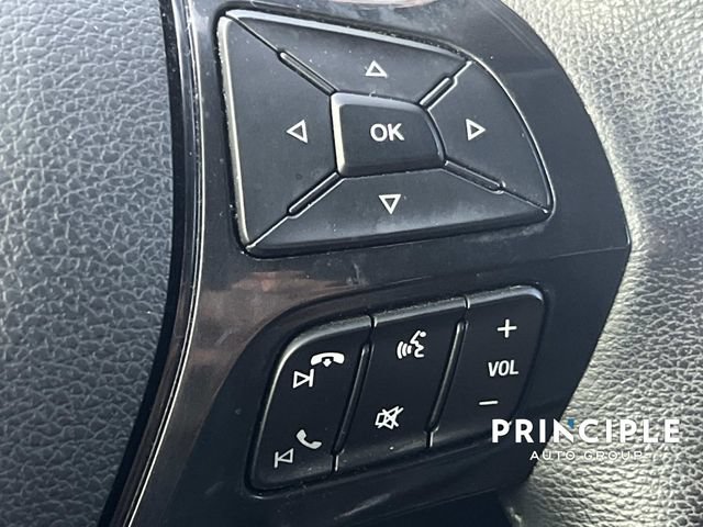 Used 2017 Ford Explorer XLT w/ Equipment Group 201A FWD image 20