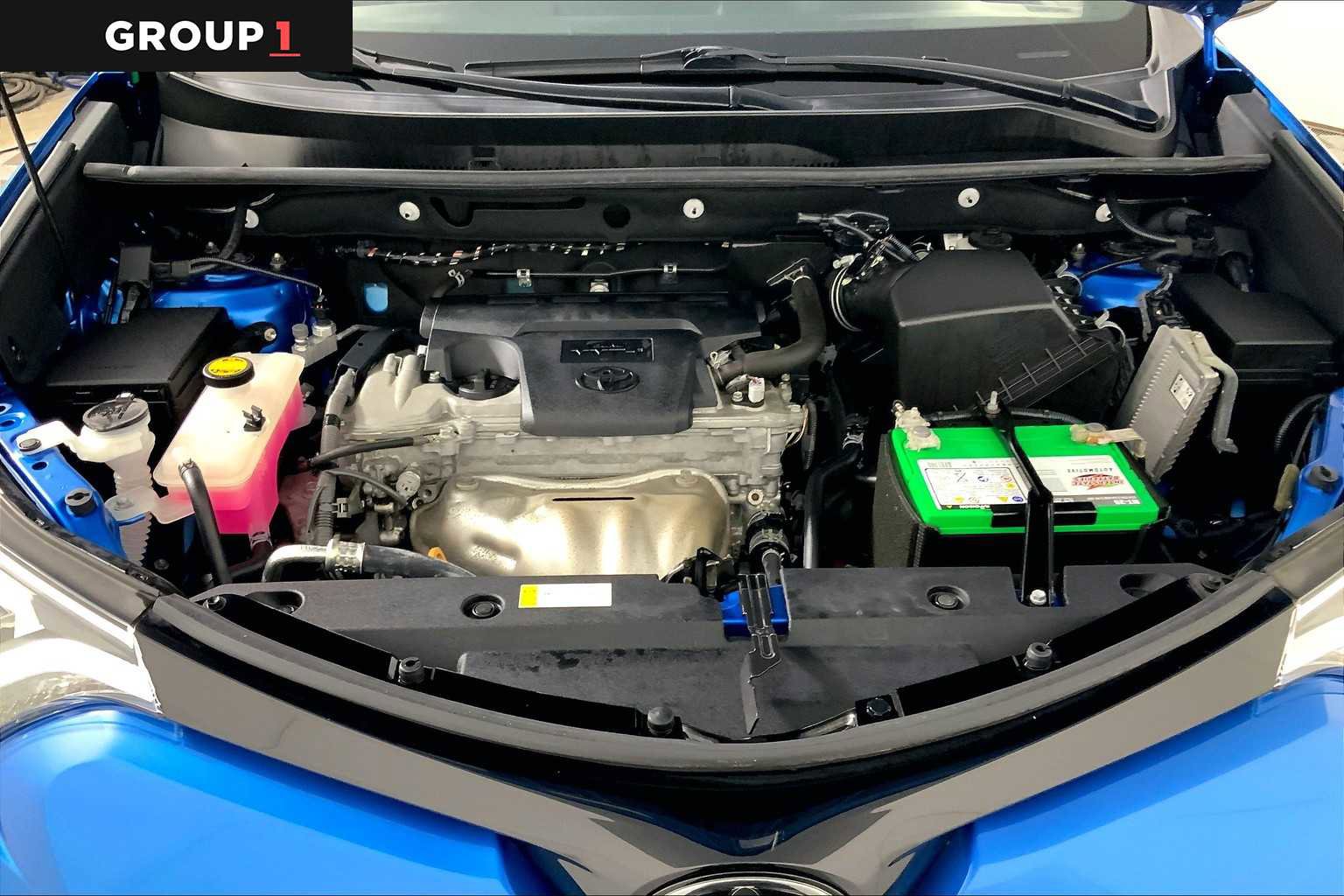 Used 2017 Toyota RAV4 SE image 31