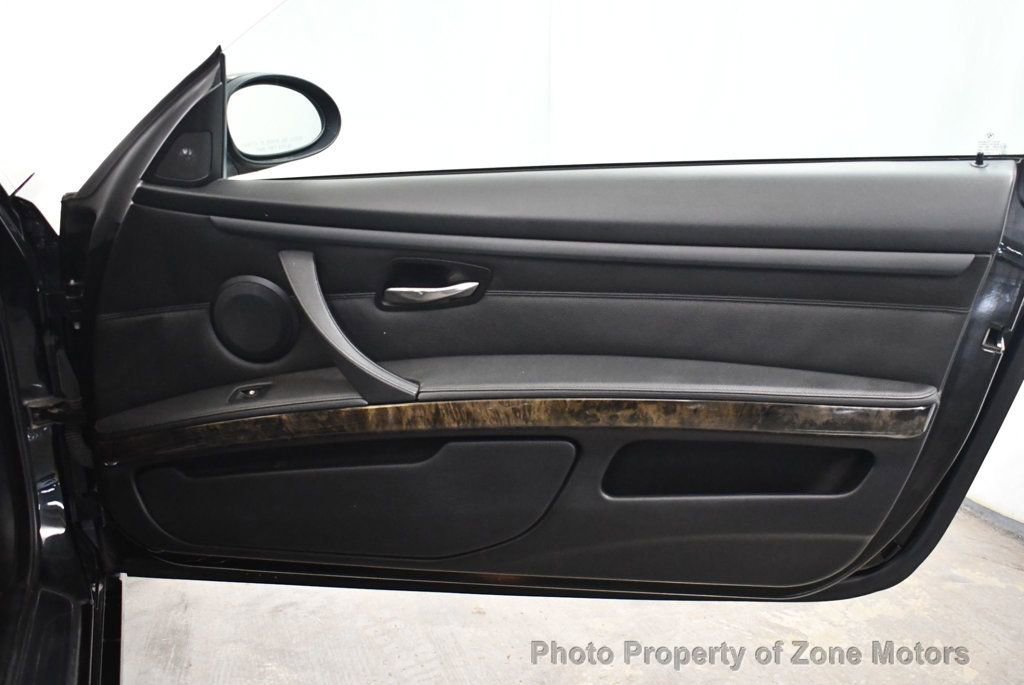 Used 2008 BMW 335xi Coupe w/ Premium Pkg image 11
