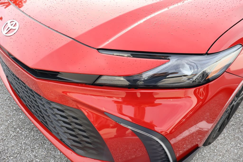 Used 2026 Toyota Camry SE FWD image 3