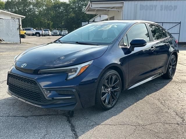 Used 2023 Toyota Corolla SE FWD image 5