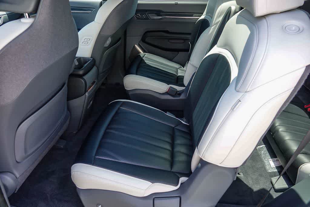 Certified 2024 Kia EV9 GT-Line AWD/4WD image 17