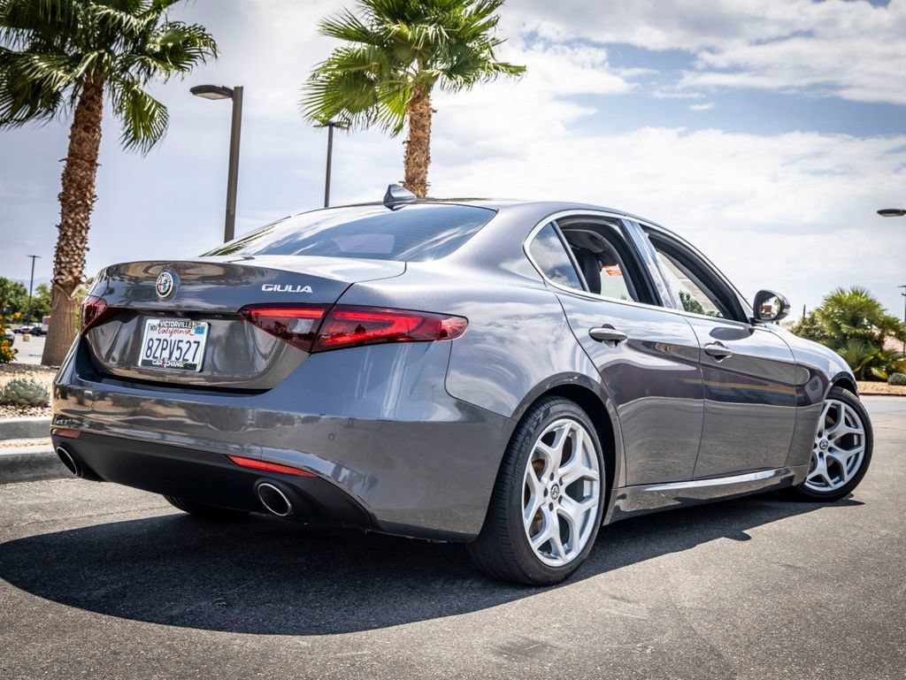 Used 2018 Alfa Romeo Giulia Ti w/ TI Leather Package RWD image 10