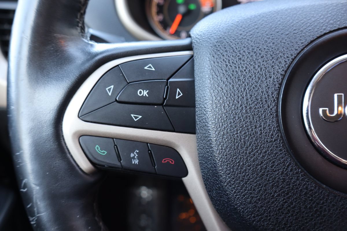 Used 2016 Jeep Cherokee Limited AWD/4WD image 15