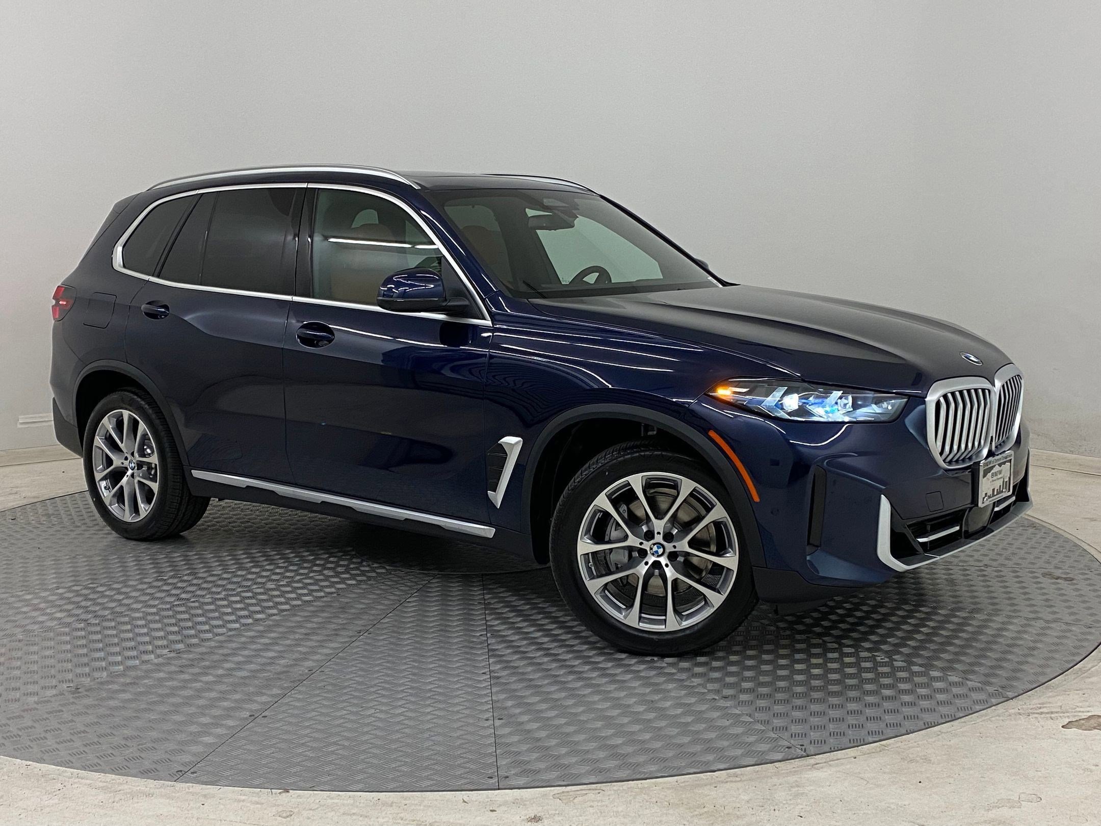 Used 2026 BMW X5 xDrive40i w/ Climate Comfort Package image 6