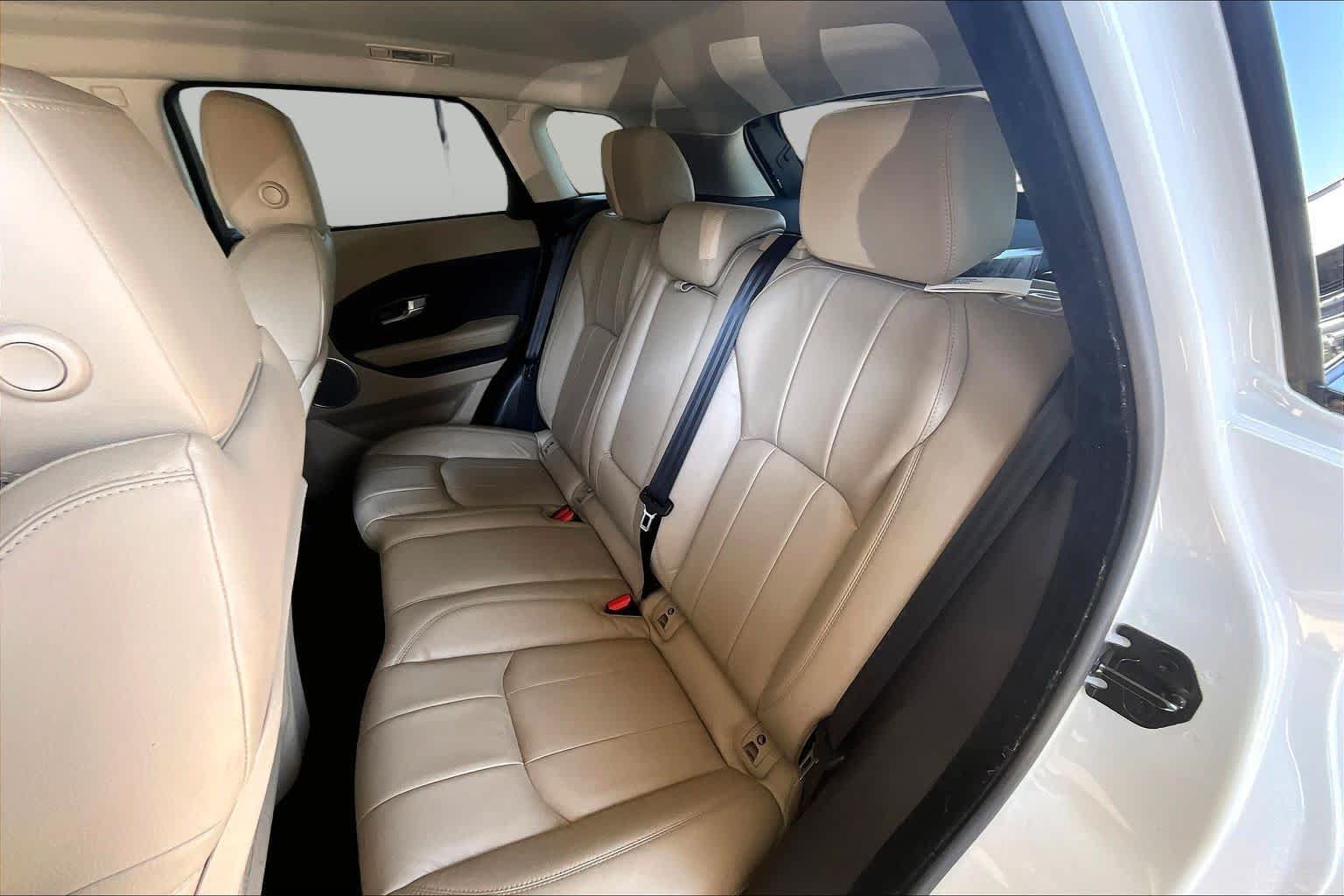 Used 2018 Land Rover Range Rover Evoque SE AWD/4WD image 20