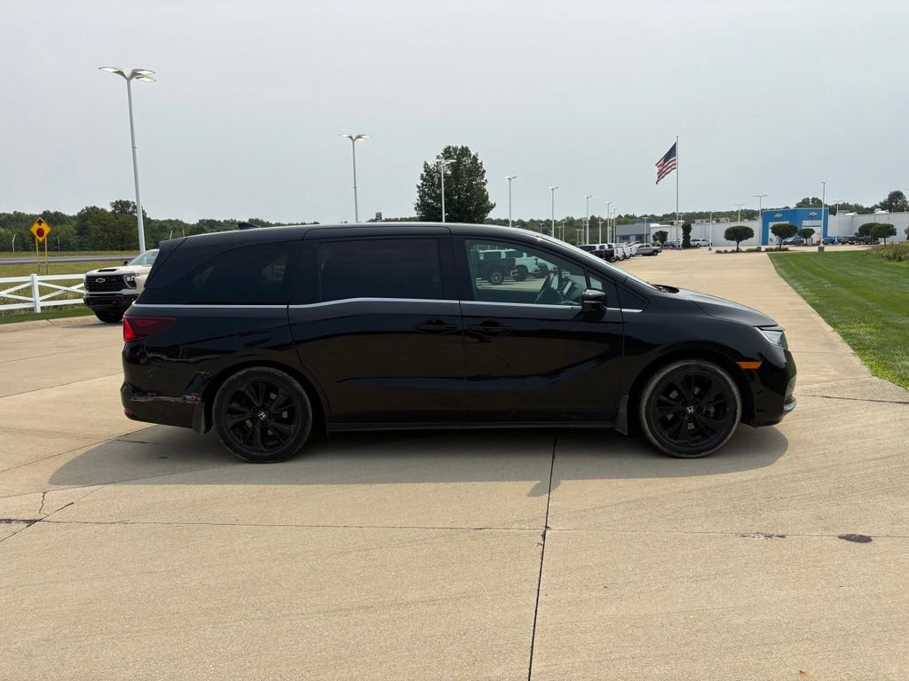 Used 2023 Honda Odyssey Sport image 6