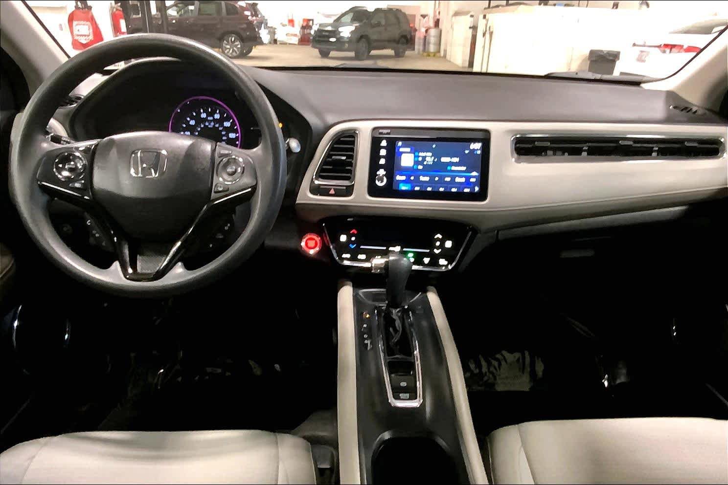 Used 2019 Honda HR-V EX image 16