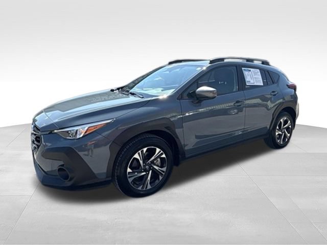 Used 2024 Subaru Crosstrek 2.0i Premium AWD/4WD image 3