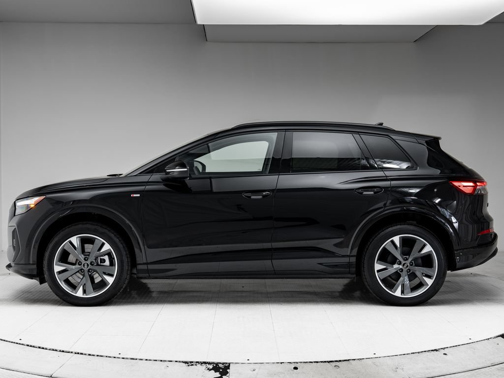Used 2023 Audi Q4 e-tron Premium Plus w/ Premium Plus AWD/4WD image 2